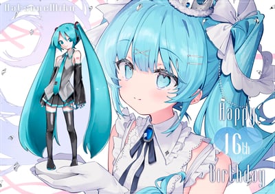 这是一张为虚拟歌手初音未来创作的16周年生日贺图。画面右侧是身着带有荷叶边装饰的白色礼服、头戴精致小皇冠的Q版初音未来，她留着标志性的冰蓝色双马尾，发间别着X型和一字型发夹，戴着白色手套的手掌托着经典公式服造型的初音未来形象。画面左上角标注有“HatsuneMiku”字样，右下角则用艺术字体写着“Happy 16th Birthday”的生日祝福，背景带有梦幻的淡紫色线条和细碎的装饰元素，整体风格清新柔和，满含对初音未来的生日祝愿。