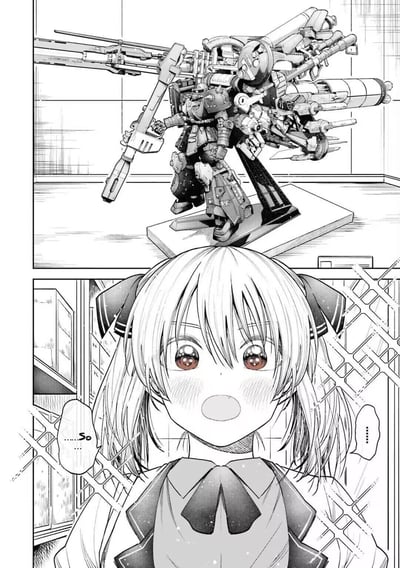 这是一幅黑白漫画分镜，上半部分呈现了一台细节丰富、搭载多件重型武装的《机动战士高达 雷霆宙域战线》精神力扎古模型，被安置在展示台之上；下半部分是一位扎着双蝴蝶结的二次元少女，她脸颊泛红，露出惊讶的神情，旁侧的对白气泡带有“……So……”的语气词，传递出她看到模型后的震撼与喜爱之情。图中没有双关、谐音梗或暗示内容。