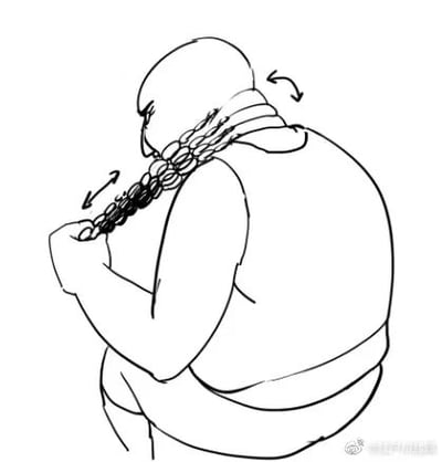这是一幅黑白手绘线稿类的视觉错位趣味图，画面呈现一个光头卡通人物，他将自己的长辫子缠绕在脖子上，双手在身前进行编发动作，这种构图形成了视觉错觉，看起来仿佛是从他的脖子里拽出长条状物体，营造出荒诞搞笑的效果，整体画面简洁，无任何对白，仅靠视觉错位的创意来制造趣味。