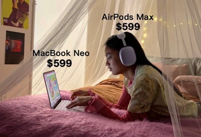 这是一张改编自苹果产品宣传风格的P图梗图，画面中一位戴着AirPods Max的女生趴在铺有粉色毛绒垫的床上，专注使用MacBook Neo。图中分别标注出AirPods Max和MacBook Neo的价格均为599美元，通过将苹果高端头戴式耳机与定位入门级的笔记本电脑设定为同价的反差，调侃苹果产品的定价策略，引发对「购买高端耳机的用户是否会选择同价位低价笔记本」的讨论。