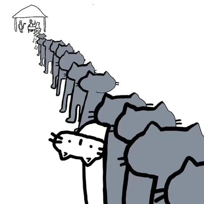 这是一幅手绘风格的卡通静态图，画面利用透视效果呈现出一队由近及远体型逐渐变小的灰色猫咪，它们整齐地排成一列，朝着画面上方的小帐篷方向移动，帐篷下方能看到人类形象，似乎在为猫咪提供服务。在队伍的中间位置，一只外形、颜色都与其他猫咪截然不同的白色猫咪混在其中，它的神态搞怪，与周围面无表情排队的灰色猫咪形成强烈反差，制造出诙谐搞笑的效果，仿佛在表现一个试图融入群体却藏不住自身特殊性的有趣场景。