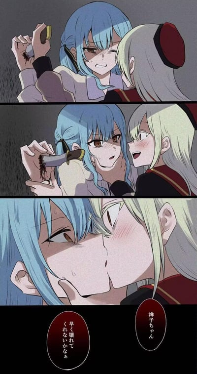 Three-panel comic strip featuring two anime-style girls. First panel: Blue-haired girl holds a blood-stained knife with a menacing expression while blonde girl embraces her. Second panel: Blue-haired girl shows the knife to blonde girl who looks excited. Third panel: Close-up of the two girls kissing passionately.