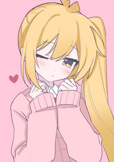 这是一张萌系二次元手绘插画，画面主体是一位金发双马尾的原创少女，她身着宽松的粉色毛衣，内搭白色衬衫，单眼眨眼，脸颊泛起红晕，双手抓着毛衣领口，画面左侧还有一颗小红心，背景是柔和的浅粉色，整体氛围娇羞又可爱，没有双关、谐音梗或暗示内容。