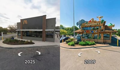 这是一张左右对比图，展示了同一麦当劳门店在2009年和2025年的外观变化：
- 左侧2025年的门店采用现代简约风格，深灰色主体搭配木质装饰条，仅保留简洁的金色M标志，大面积玻璃窗让门店显得干练、现代化；
- 右侧2009年的门店则是充满童趣的主题风格，外墙装饰有大象、大猩猩、长颈鹿等动物雕塑，墙面绘制动物图案，整体造型像一座儿童乐园，充满复古的温馨感。
两张图对比直观展现了麦当劳门店风格从童趣向简约现代的巨大转变。