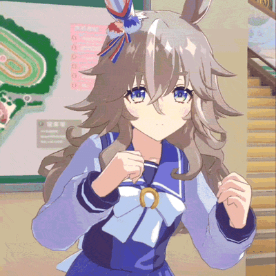 这是一张出自《赛马娘 Pretty Derby》的动态GIF，图中的角色是目白阿尔丹，她身着蓝白水手服风格的特雷森学园校服，双手握拳抬起，做出软萌的小动作，表情带着一丝认真又可爱的神态，背景是特雷森学园的室内场景，能看到楼梯和校园区域地图，整体氛围轻松治愈，充满二次元软萌感。