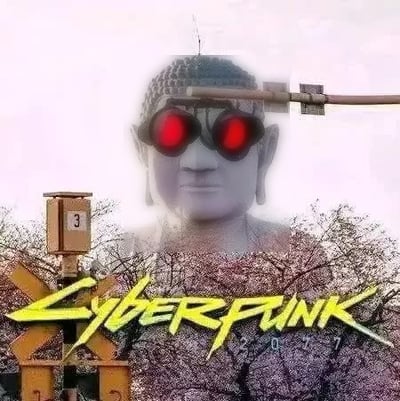 这是一张经过合成创作的恶搞梗图，画面底层是现实中的铁路道口场景，能看到标有数字3的黄色控制箱、道闸杆以及光秃的树木；中层半透明叠加了一座佩戴红色圆形发光眼镜的佛像造像；最下方叠加了游戏《赛博朋克2077》的标志性黄色手写字体logo。整体将传统宗教造像、现实生活场景和科幻赛博朋克风格结合，制造出强烈的反差搞笑效果。