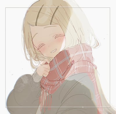 一幅二次元风格插画，描绘了一位金发少女的侧脸特写。她有着齐肩短发，额前有两根标志性的呆毛，双眼微闭，脸颊泛着温柔的红晕，嘴角微微上扬露出腼腆的笑容。少女穿着灰色外套，脖子上围着一条红色格子围巾，正用手轻轻整理围巾的一角，姿态显得十分温柔可爱。背景为纯白色，整个画面被一个浅色的细边框包围，线条柔和，色调温暖治愈，给人一种冬日里被阳光包裹的舒适感。
