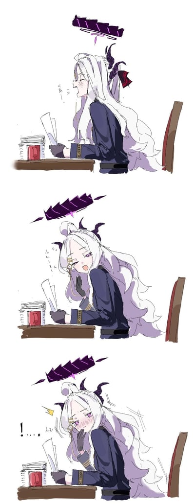 这是一组三格同人连环漫画，主角是手游《蔚蓝档案》中的角色空崎日奈。第一格中她坐在办公桌前处理文件，打哈欠犯困，头顶的紫色特效平缓；第二格她被文件内容惊到，头顶特效变得尖锐，表情惊讶；第三格她脸颊泛红，看起来十分害羞，情绪从犯困转变为害羞，生动表现了看到意外内容后的反应。