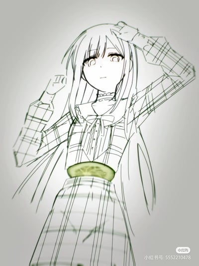 这是一张趣味创意合成图，将手绘的长发动漫女孩线稿与真实黄瓜片结合，黄瓜片恰好置于线稿女孩的腰部位置，视觉上仿佛是女孩的腰带，制造出巧妙的错位效果。线稿中的女孩有着齐刘海长发，身着带花边领的上衣，双手抬起做出姿势，表情平静，整体风格清新有趣，通过现实物品和手绘内容的搭配，打造出充满巧思的视觉梗。