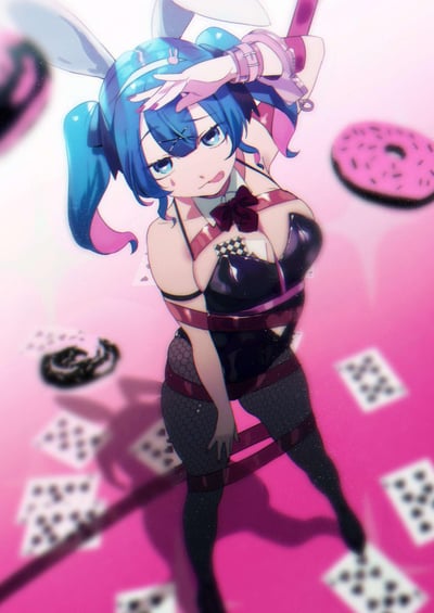 这是一幅虚拟歌手初音未来的同人插画，蓝发双马尾的初音搭配白色兔耳，身着黑色亮面兔女郎服饰与渔网袜，单手扶头摆出俏皮又带点诱惑的姿态。背景是明亮的粉调场景，散落着粉色糖霜甜甜圈与多米诺骨牌，整体风格甜酷兼具童趣，营造出轻松又充满少女感的氛围。