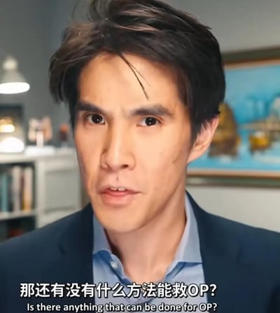 这是一张视频截图，画面主体是一位穿着深蓝色西装、内搭浅蓝色衬衫的男性，他的头发略显凌乱，面部神情焦急又急切，正看向镜头方向，似乎在迫切寻求答案。图片底部配有中英双语字幕，中文内容为“那还有没有什么方法能救OP？”，英文对应“Is there anything that can be done for OP?”。背景是室内办公室环境，能看到书架、台灯和墙上的装饰画，整体氛围偏向紧张，传递出男子为OP的状况焦急寻求解决办法的情绪，图中没有双关、谐音梗等内容。