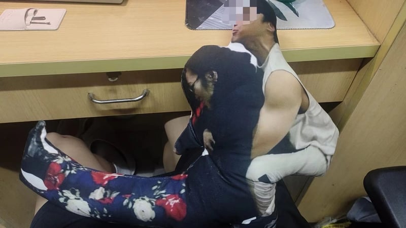 肌肉男