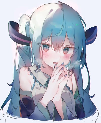 一张动漫风格的插画，描绘了一位有着蓝白渐变长发的少女。她扎着双马尾，头发上有深色的发饰。少女有着蓝色的眼睛，脸颊泛着明显的红晕，表情显得十分害羞。她双手轻轻握在一起放在嘴边，姿态腼腆。背景是浅色的，突出显示了人物主体。