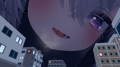 夜晚的城市上空，一个巨大的动漫风格少女脸部占据了画面主要部分。她有着紫色的头发和紫色的眼睛，嘴角微微上扬，露出一颗尖牙，表情既诡异又带着一丝可爱。背景中可以看到几栋高楼大厦，其中一栋建筑上有红色的十字标志，看起来像是医院。少女的脸从上方俯视着整个城市，形成了强烈的视觉对比和巨物感。