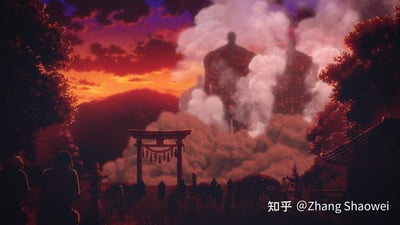 橙红色的黄昏火烧云铺满天际，神社鸟居前的人群以剪影形式伫立，望向远处烟雾中现身的超大型巨人——庞大的巨人身躯在浓烟与夕阳的映衬下显得极具压迫感，山峦与树木被落日染成暗赤色，整个画面传递出灾难降临前的压抑与震撼，仿佛下一秒危机就会袭来。