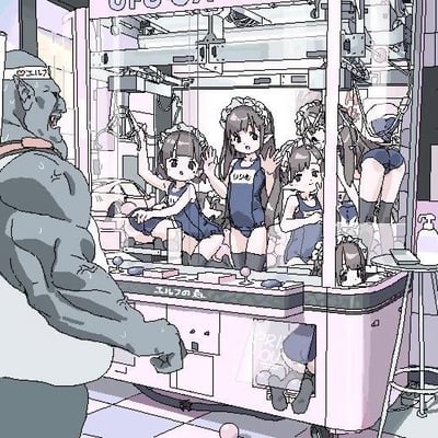 画面呈现了一个充满反差感的奇幻搞笑场景：一名额头写着日文‘エルフ’（精灵）的肌肉兽人，正激动地攥紧拳头，盯着一台粉色的抓娃娃机。抓娃娃机上标注着‘エルフの森’（精灵之森），机内装满了穿着女仆头饰+泳衣的精灵小女孩，她们有的对着兽人挥手，有的在机内活动。这张图玩了奇幻题材的梗，将兽人作为精灵天敌的设定，和日常的抓娃娃机结合，制造出荒诞又搞笑的反差，同时抓娃娃机的名字‘精灵之森’也谐音了‘抓精灵’的玩法，把抓娃娃变成了‘抓精灵’的趣味设定。