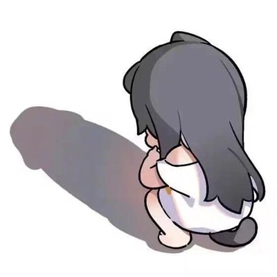 这是一张卡通风格的静态单图，画面主体是一位有着黑色长发、黑色兽耳与尾巴的女孩，她蹲在地面上，背对着镜头，双手抱缩在膝盖处，身旁投射出孤单的影子。从她的姿态可以推测出她正处于低落、委屈的情绪中，整体氛围落寞又孤单，没有双关、谐音梗或暗示内容，适合用来抒发负面情绪。