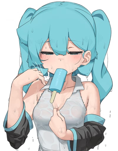 图中是VOCALOIP旗下的虚拟角色初音未来，她以标志性的蓝发双马尾造型出现，浑身布满汗珠，脸颊泛红，双眼半眯着，正含着一根蓝色冰棍，身上的浅色上衣被汗水浸湿，一只手抓着自己的衣领，看起来因为炎热的天气而显得燥热难耐，呈现出夏日里靠吃冰降温的状态。