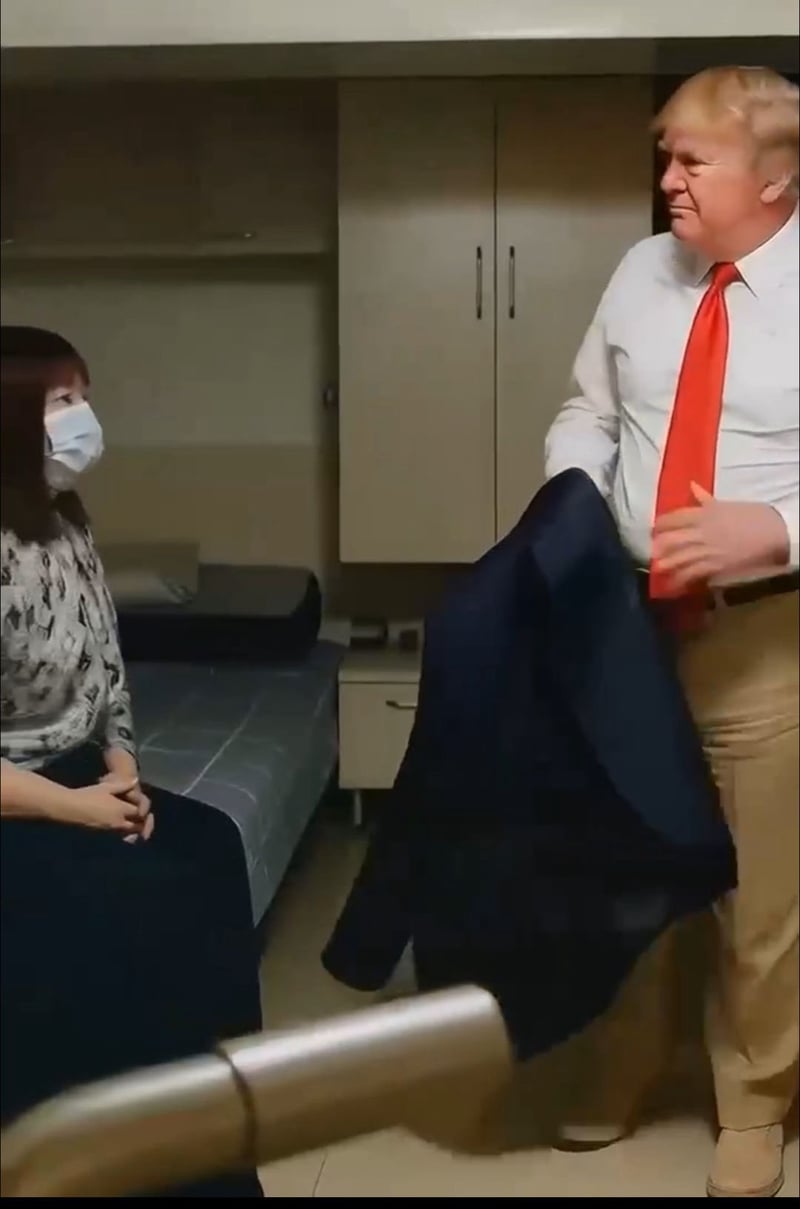 女性