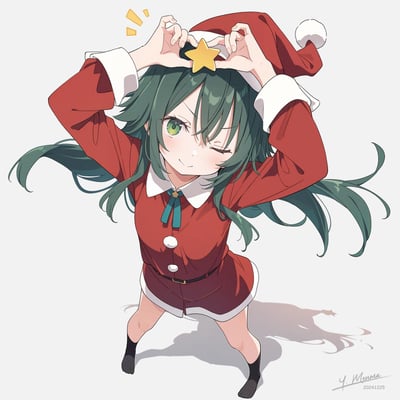 这是一张圣诞主题的二次元原创插画，画面中的绿发绿眼少女身着红白色圣诞风格套装，头戴圣诞帽，一只眼睛俏皮眨起，另一只眼睛明亮注视着前方，双手举在头顶比出心形，中间还放置着一颗黄色星星，身体微微前倾，长发自然飘动，整体姿态活泼可爱，充满了圣诞节的欢快温馨氛围，非常适合作为节日相关的可爱素材使用。