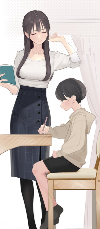 这是一幅治愈系二次元插画，画面呈现了温馨的居家学习场景：一位留着长发、穿着米白针织上衣与深色格纹长裙的女性，手持书本，闭着眉眼露出温和的笑意，抬手做出轻柔的引导动作，满是耐心；一旁的短发男孩穿着浅卡其色连帽衫，正坐在木桌前，握着笔专注地书写，氛围温暖又治愈，仿佛在展现家庭里辅导学习的日常瞬间。