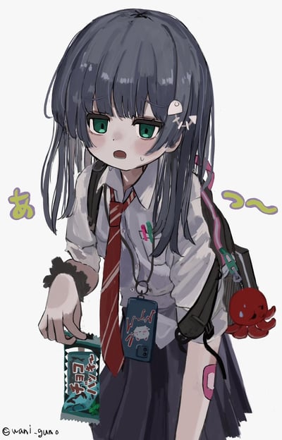 这是一幅原创日系数位手绘插画，画面主体是一位深灰长发、绿眼睛的女学生，身着皱巴巴的白衬衫与红条纹领带的校园制服，背着带有粉色装饰的书包，书包上挂着的章鱼挂饰也露出慌张的神情。少女额头冒汗、嘴巴微张，身体前倾，手里拿着一包零食，旁边的日文拟声词“あ～～”强化了她窘迫慌乱的状态，仿佛正处于赶时间或刚经历了让人紧张的突发状况。