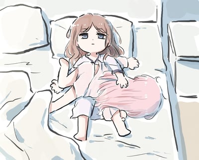 这是一幅风格化的手绘卡通插画，画面里浅棕色中长发的女孩穿着浅粉色睡衣，靠在床枕上，四肢放松地摊开，眼神带着惺忪感，看起来像是刚睡醒还没完全清醒，整体氛围慵懒又安静，没有双关、谐音梗或暗示内容。