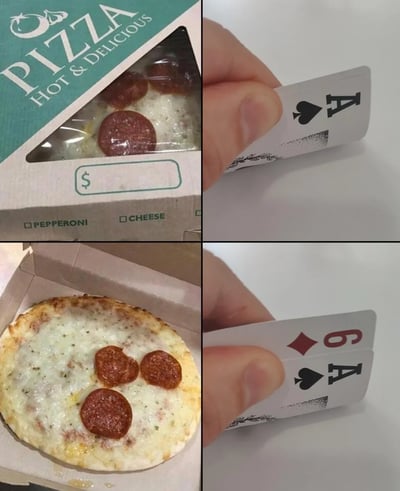 这是一张由四格静态图拼接而成的搞笑梗图，左上是印有“PIZZA HOT & DELICIOUS”字样的披萨盒，勾选了“PEPPERONI（意大利辣香肠）”选项，窗口露出的辣香肠让观者以为是正常尺寸的披萨；右上是一只手拿着一张黑桃A扑克牌，看似是单张牌；左下是打开的披萨盒，实际里面是一个迷你披萨，上面的三片辣香肠摆成了黑桃的形状，对应黑桃A；右下则揭示了扑克牌的真相：黑桃A下面叠着一张方块6，是视觉误导。整组图通过披萨的“货不对版”和扑克牌的视觉错觉，制造出“以为是优质产品，实际是缩水/虚假呈现”的反差笑点，用日常物品吐槽了类似“挂羊头卖狗肉”的现象。