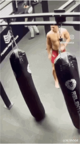 健身男子