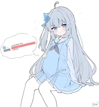 图中是一位银灰色长发的动漫少女，头戴蓝色蝴蝶结，身着浅蓝色水手服，双手轻托圆鼓鼓的肚子，表情略带无奈。她的思想泡泡里显示电脑C盘存储界面：红色进度条几乎占满，标注“Local Disk (C:) 2 GB free”。通过少女“怀孕”般的肚子与爆满的C盘进行幽默类比，将存储空间不足的窘境具象化，营造轻松搞笑的氛围。