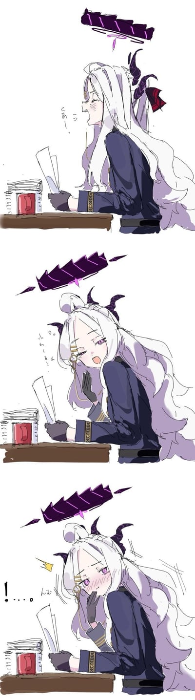 这是《蔚蓝档案》角色空崎日奈的三格同人漫画：第一格中日奈坐在办公桌前处理堆积的文件，打着哈欠，满脸疲惫；第二格她身后的恶魔尾巴突然裂开，她刚察觉到异常，露出惊讶疑惑的表情；第三格她意识到尾巴裂开的状况，瞬间脸红害羞，慌张地捂住嘴，展现出角色反差萌的可爱瞬间，像极了社畜摸鱼时突发小状况的社死感。