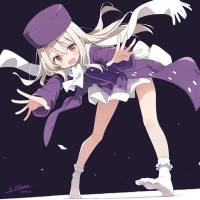 一幅动漫风格插画，描绘了一位金发少女穿着紫色外套和帽子，摆出充满活力的跳跃姿势。她有着红色的眼睛和飘逸的长发，双手伸出，外套和帽子的飘带在动作中飞扬，背景为纯黑色，突出人物形象。